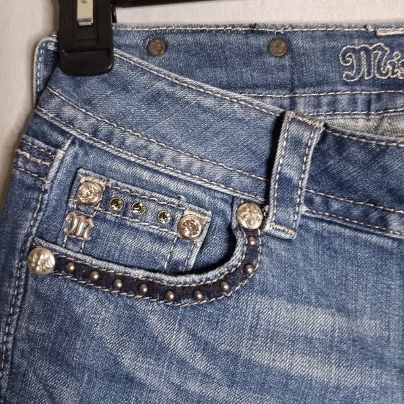 Miss Me Women's Low-Rise Capri Medium Wash Denim Capri Jeans Size 26 - Picture 6 of 10
